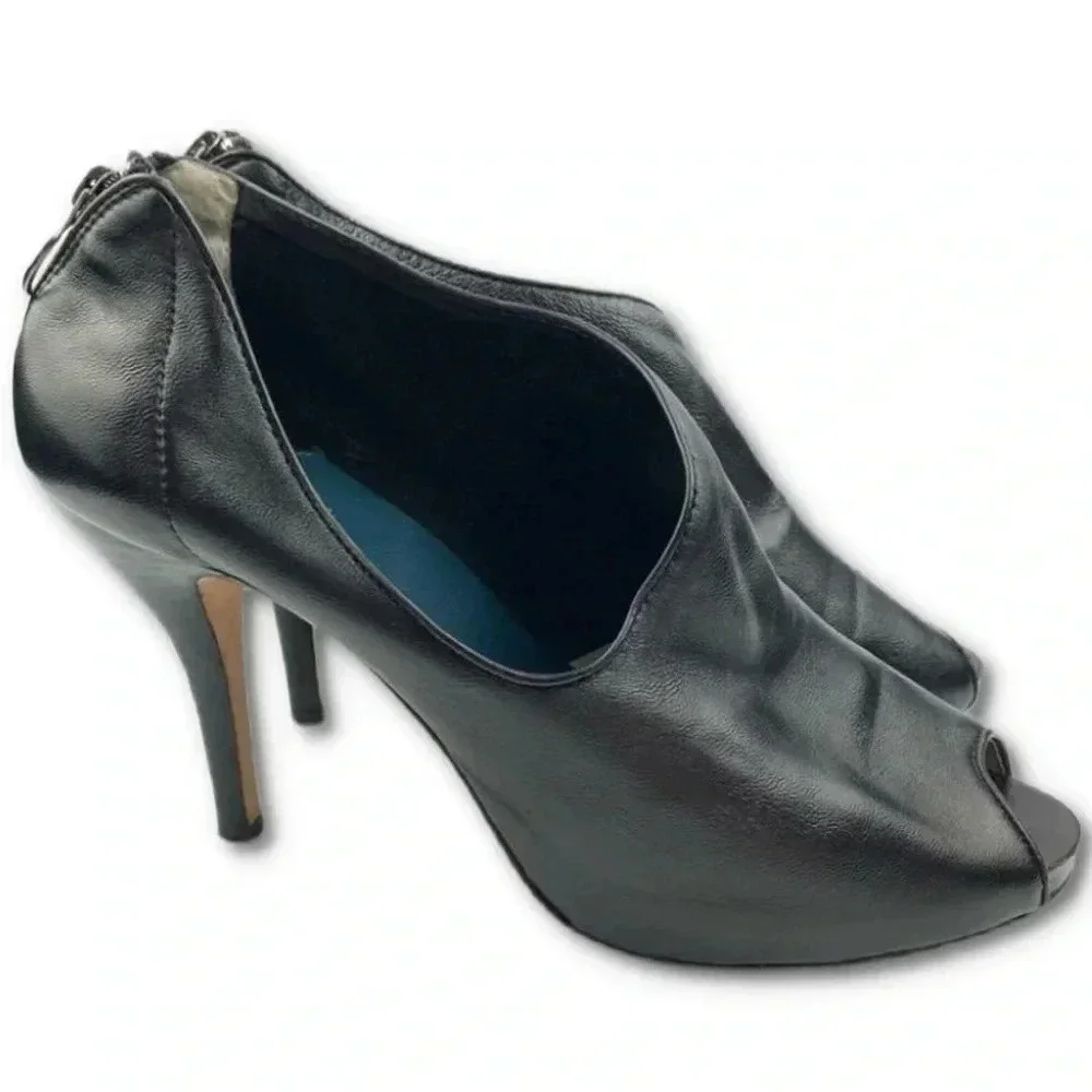 Max Studio ankle booties size 8.5 black leather